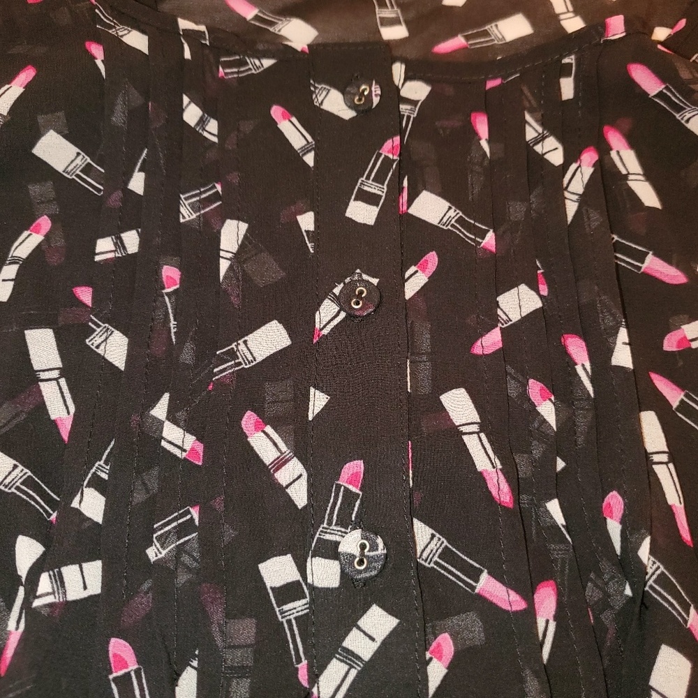 Torrid Black Sheer Sleeveless w/ Pink lipstick top - Picture 7 of 7